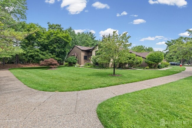 130 Sayre Dr Unit 130