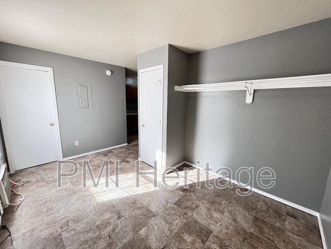 Photo - 813 E Huntsville Ave Unit Apt 102