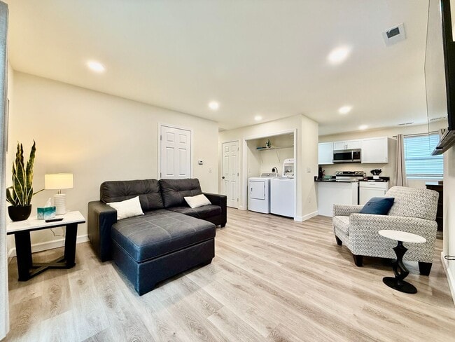 Photo - 2000 Pearl St Unit A - 1308666682689793500
