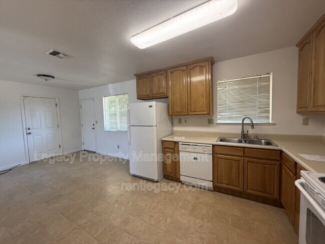 Photo - 6635 Chandler Dr