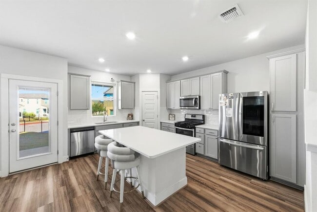 Photo - 7416 Travertine Spring Dr Unidad 149