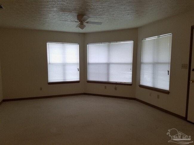 Photo - 308 E Strong St