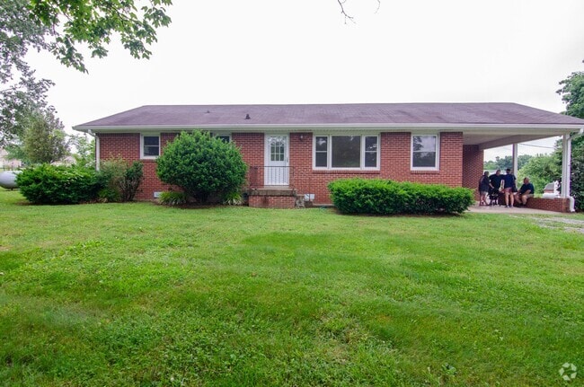 Building Photo - 4812 Bethesda Rd Rental