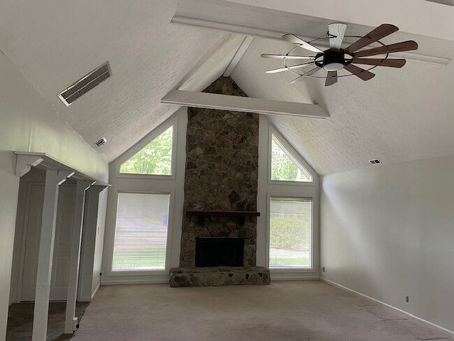 Photo - 100 Sandown Dr