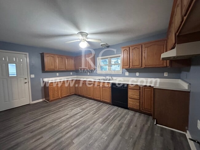 1101 Chandler-