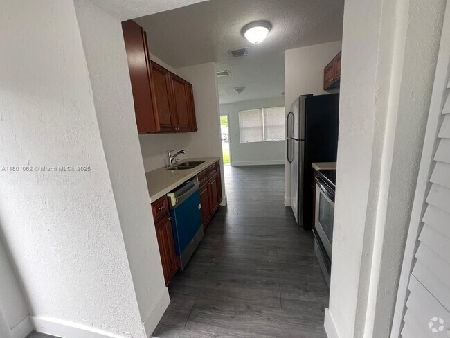 Building Photo - 3251 SW 56th Ave Unit 3261 Rental