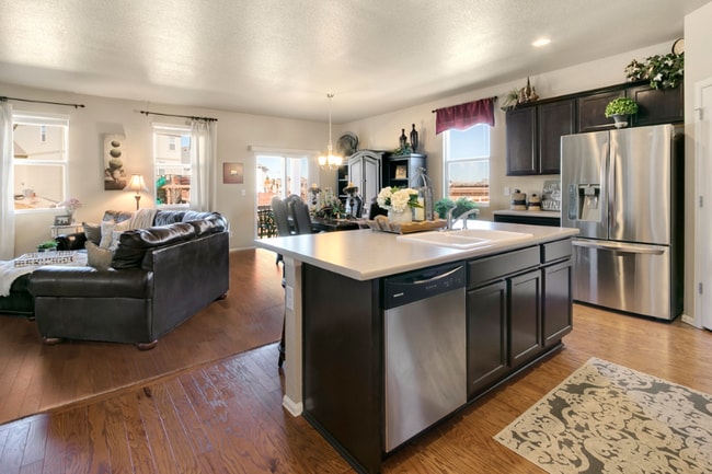 Photo - 6782 Grainery Rd