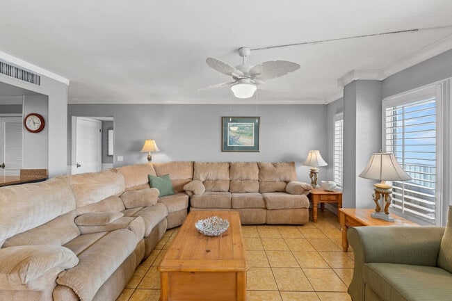 Photo - 8743 Thomas Dr Unidad FL15-ID1354922P