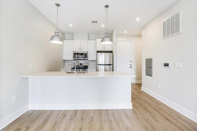 Photo - 667-665 Grand St Unit 306