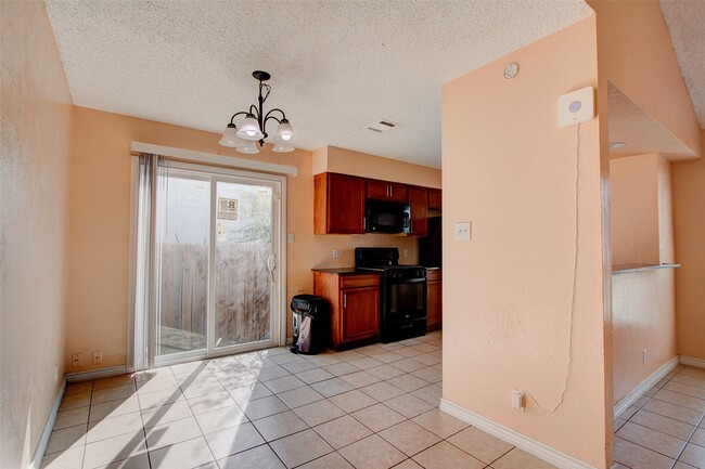 Photo - 10621 Lanshire Dr