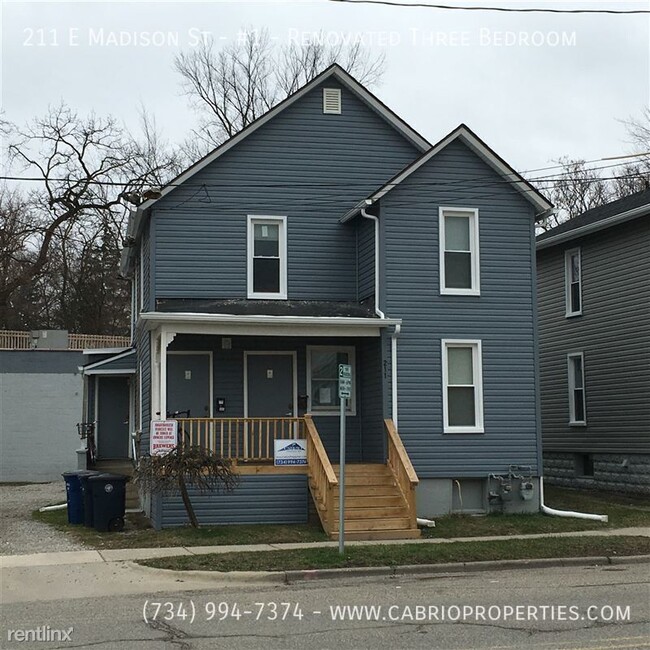 Building Photo - 211 E Madison St Unit #1 - Renovated Three Bedroom