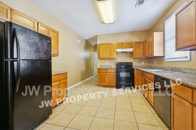 2522-24 N. Tonti St.