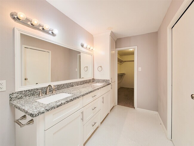 Photo - 13168 Trail Hollow Dr