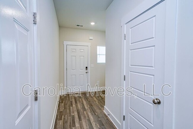 Photo - 603 Purteview Pl