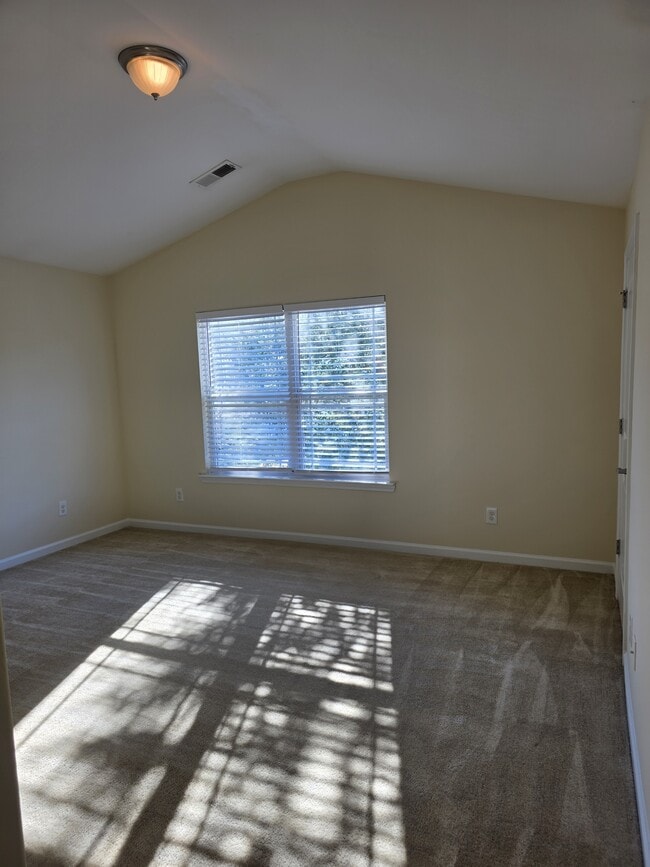 Photo - 159 Chapel Lake S