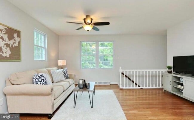 Photo - 2609 Dakota St