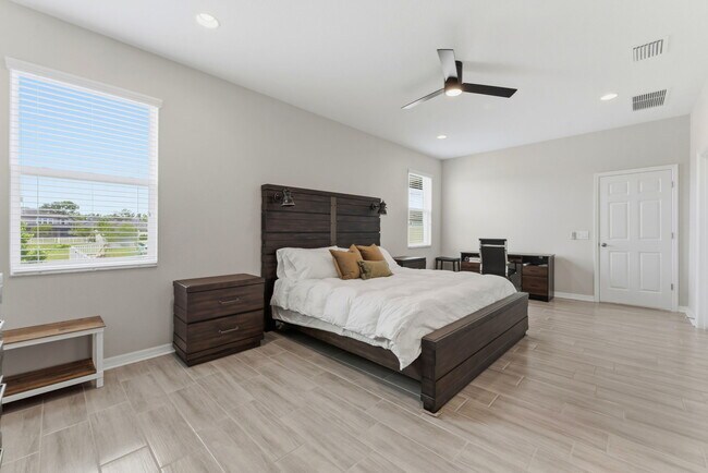Photo - 12451 Nouveau Ave