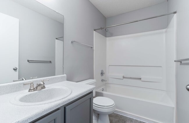 Jamestown Pointe Apartments