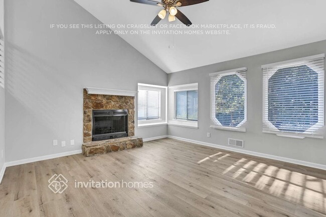 Photo - 176 Oakland Blvd