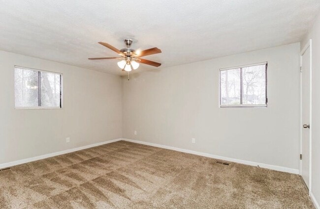 3894 Yeager Rd