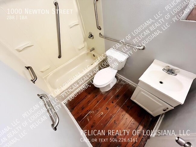 Photo - 1000 Newton St