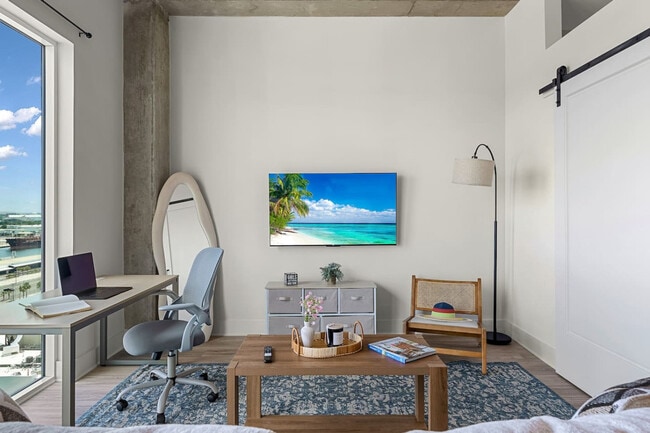 Building Photo - 617 N 12th St Unit ID1312524P