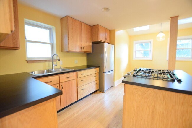 Photo - 207 W Court St Apartments Unit 1-Downstairs