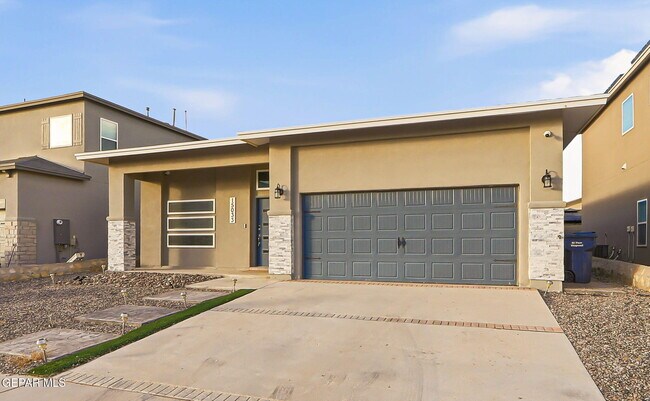 Photo - 15033 Imagine Dr