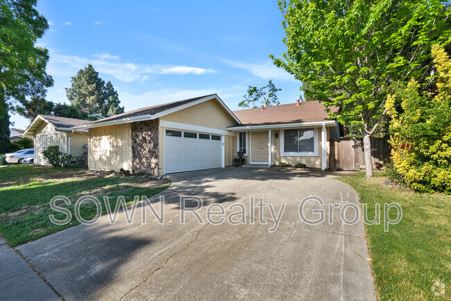 Building Photo - 36845 Reynolds Dr Rental