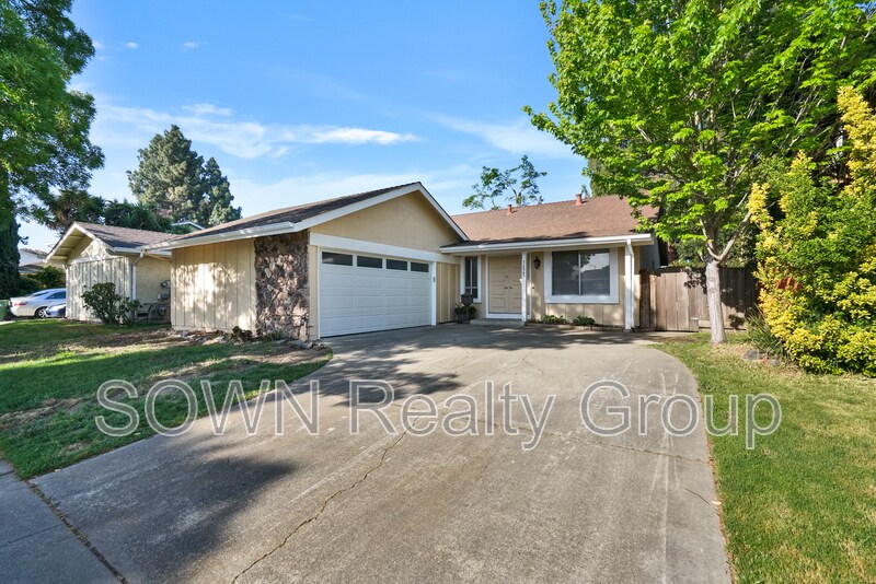 Photo - 36845 Reynolds Dr