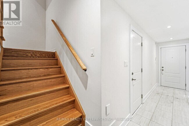 Photo - 414 Okanagan Path