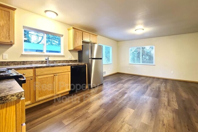 Photo - 4131 104th St NE