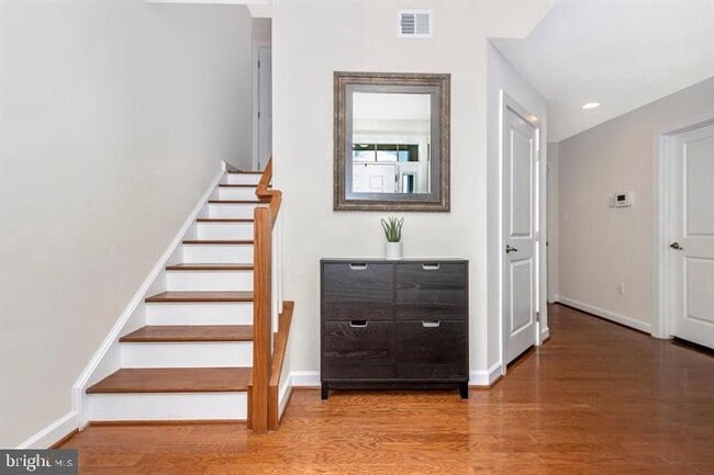 Photo - 9112 Kenway Ln