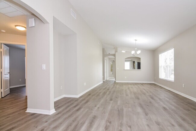 18112 Birdwater Dr