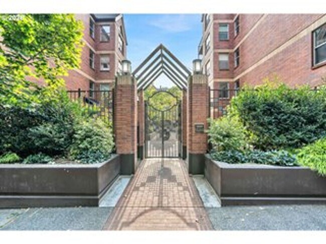 Building Photo - cabk01 Unit #429