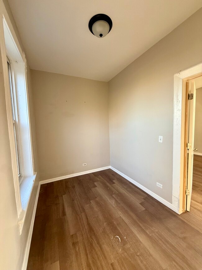 Photo - 1529 W 18th St Unit 2R