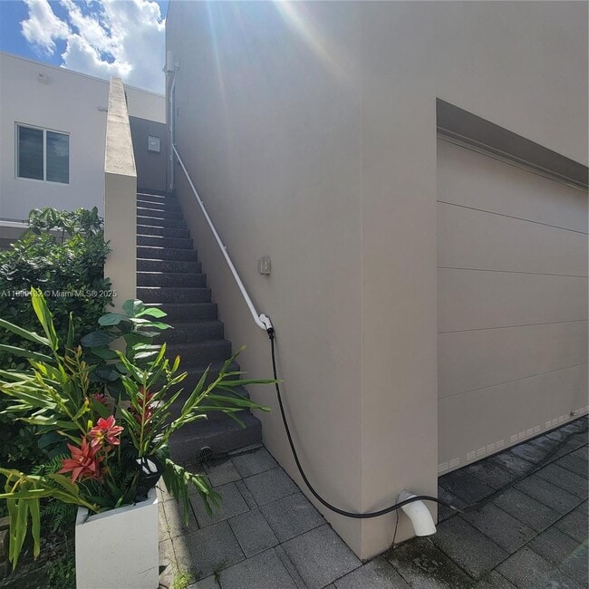 Photo - 10435 NW 66th St Unidad Next Gem