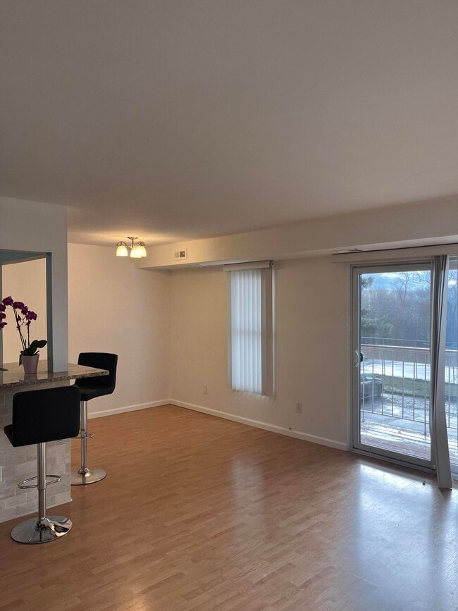 Photo - 30445 W 14 Mile Rd Unit 59