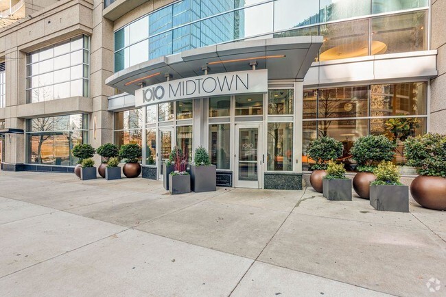 Building Photo - 1080 Peachtree St NE Rental