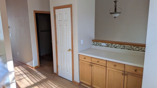 Photo - Amazing Apple Valley Townhome 4bd 3.5 Bath!!!