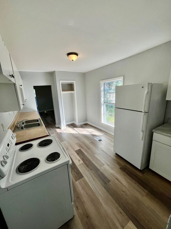 Photo - 3BR/1BA with HUGE Backyard, LVT Wood Floor...