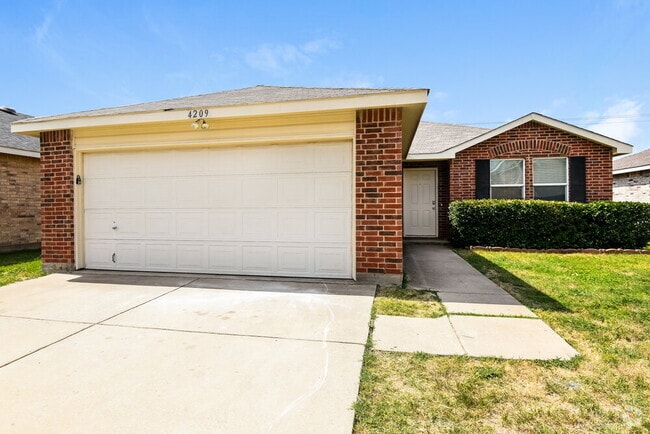 Building Photo - 4209 German Pointer Way Rental