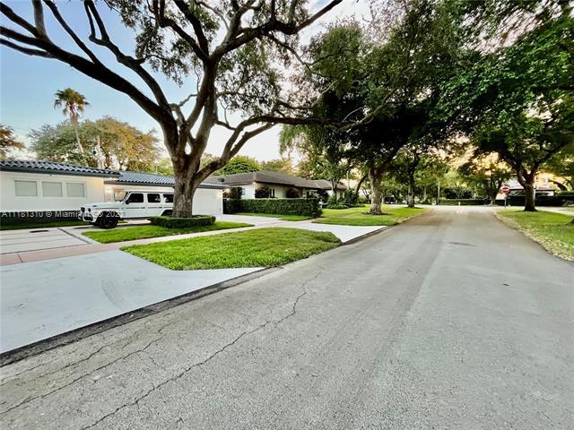 Photo - 616 Tiziano Ave