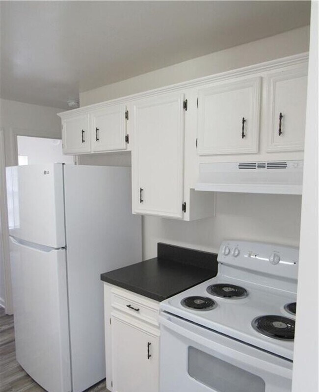 Photo - 402 Hill St Unit A