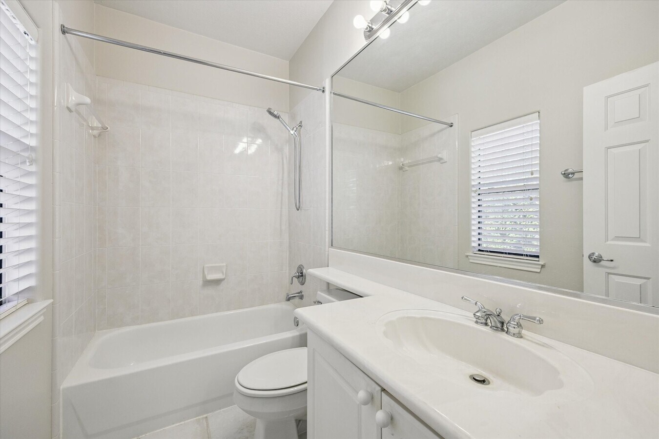 Photo - 2422 Dorrington St Unit A