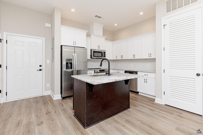 Photo - 1009 Northside Dr