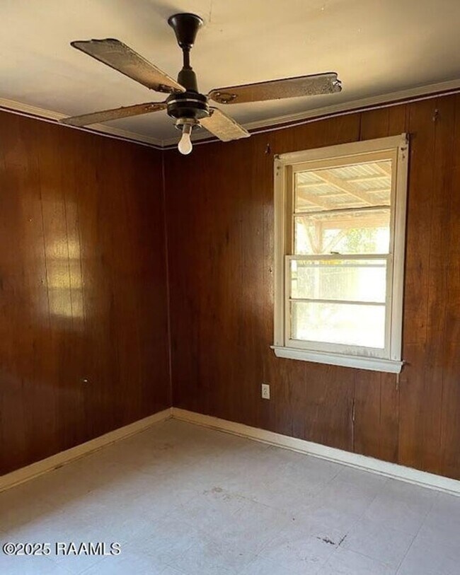 Photo - 3 Bed, 1 Bath Home – Section 8 Accepted