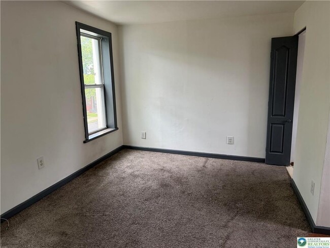 Photo - 1352 W Gordon St Unit 2nd Fl