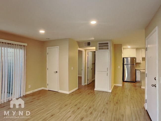 Photo - 2522 T St Unit 1