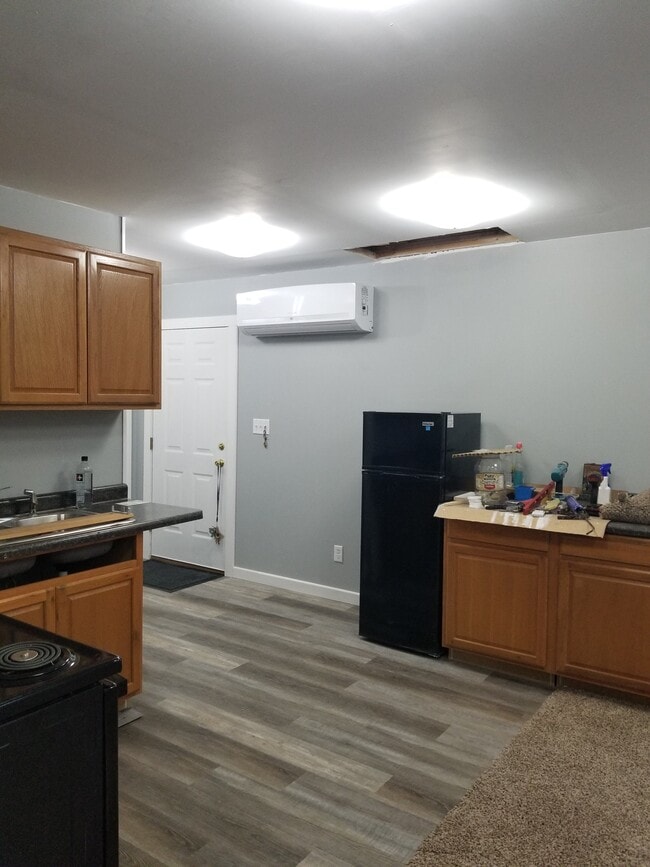 Photo - 807 Maple Ave